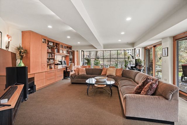 198 East Middle Patent Road, Stamford, CT 06831