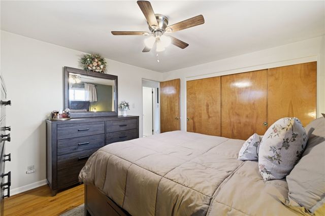 3138 Woodridge Dr, Whitehall, PA 15227