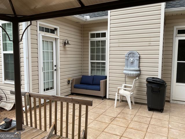 422 Stillwood Drive, Newnan, GA 30265