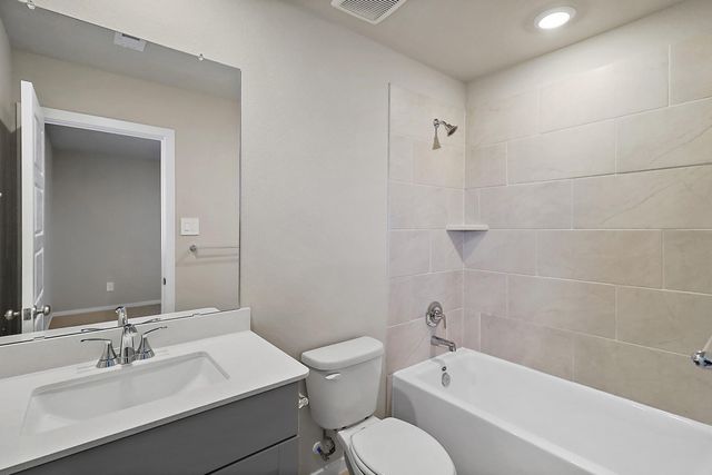 12039 Meandering Stream Drive, Baytown, TX 77523