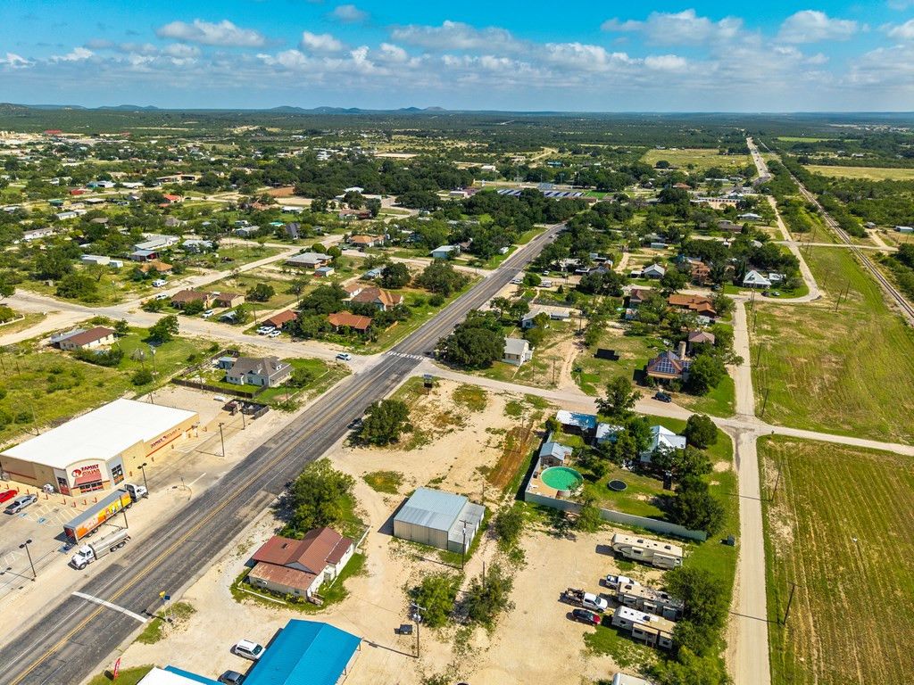 Image 13 of property listing at 0 Broadway Street, Mertzon, TX 76941