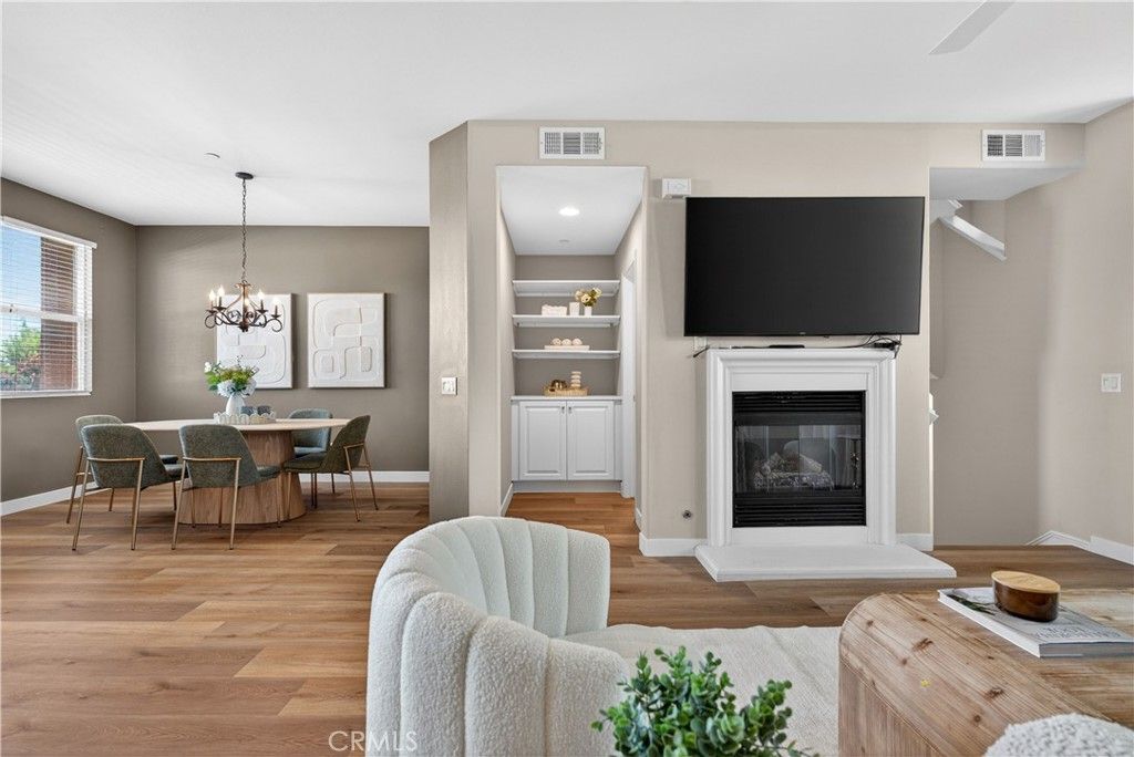 Image 10 of property listing at 217 W Zinfandel, Covina, CA 91723