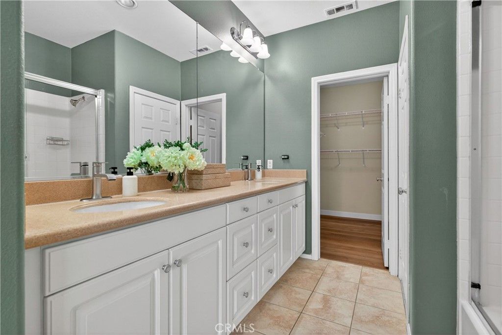 Image 27 of property listing at 217 W Zinfandel, Covina, CA 91723