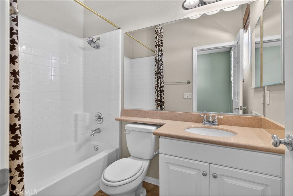 Image 34 of property listing at 217 W Zinfandel, Covina, CA 91723