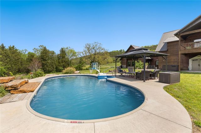 95 Bella Vista Road, Berryville, AR 72616
