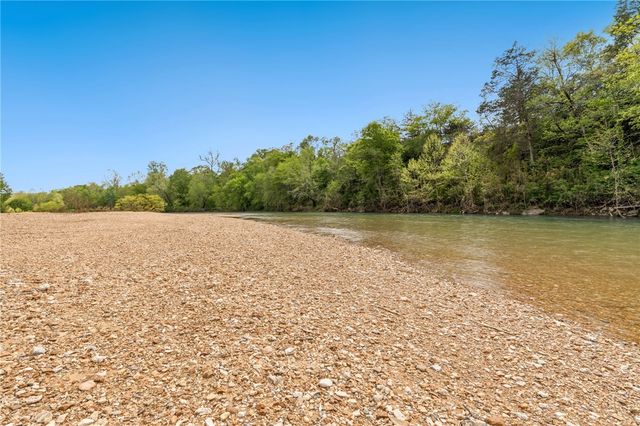 95 Bella Vista Road, Berryville, AR 72616