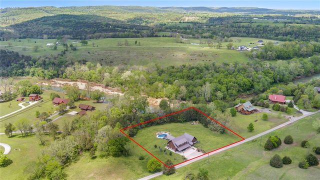 95 Bella Vista Road, Berryville, AR 72616