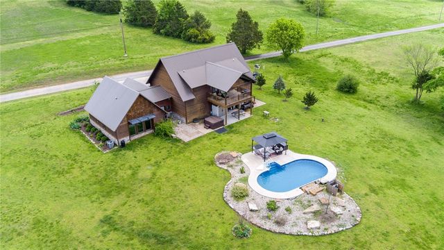 95 Bella Vista Road, Berryville, AR 72616