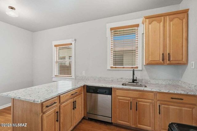 1245 N 1st Avenue, Tucson, AZ 85719