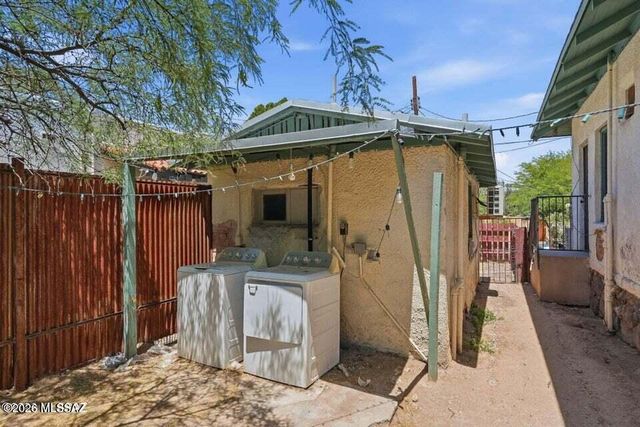 1245 N 1st Avenue, Tucson, AZ 85719