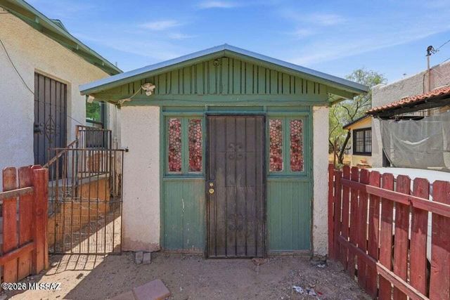 1245 N 1st Avenue, Tucson, AZ 85719
