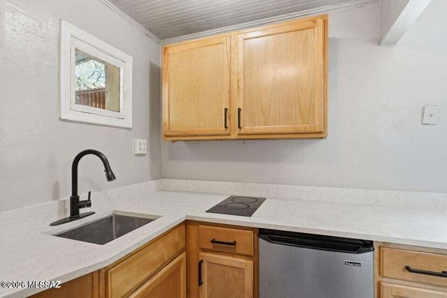 1245 N 1st Avenue, Tucson, AZ 85719