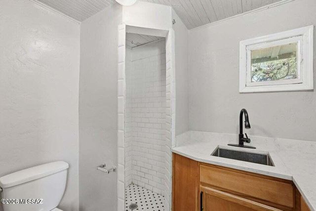 1245 N 1st Avenue, Tucson, AZ 85719