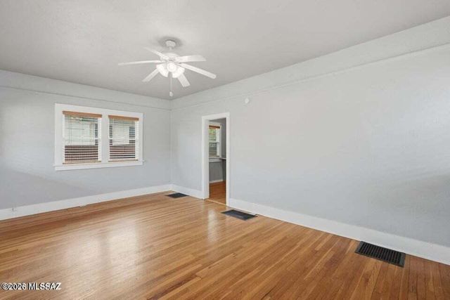 1245 N 1st Avenue, Tucson, AZ 85719