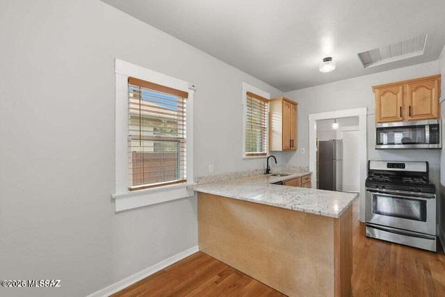 1245 N 1st Avenue, Tucson, AZ 85719