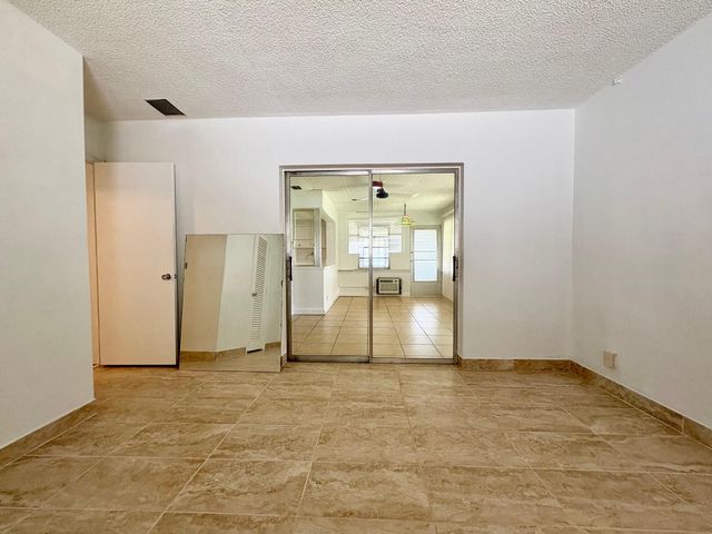 4603 NW 49th Street, Tamarac, FL 33319