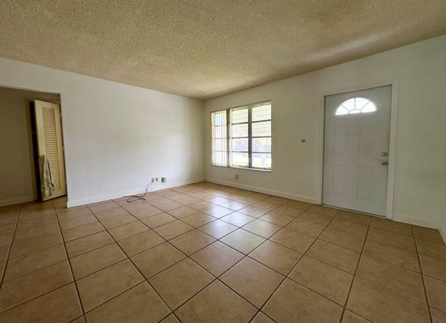 4603 NW 49th Street, Tamarac, FL 33319