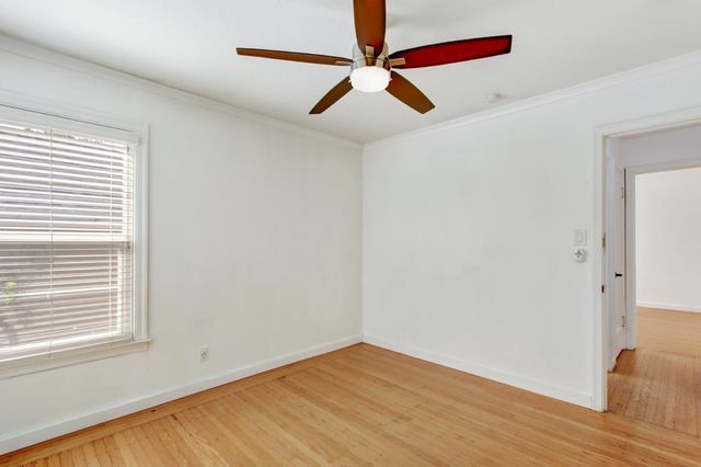 2240 33rd St, Sacramento, CA 95817