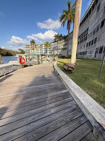 1319 E Hillsboro Boulevard 412, Deerfield Beach, FL 33441