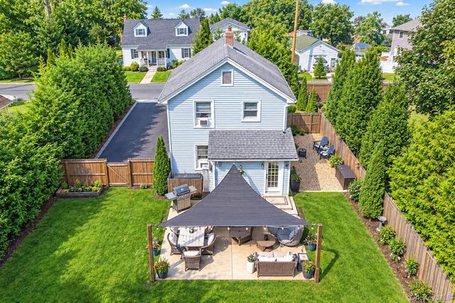 9 Jennings Avenue, Center Moriches, NY 11934