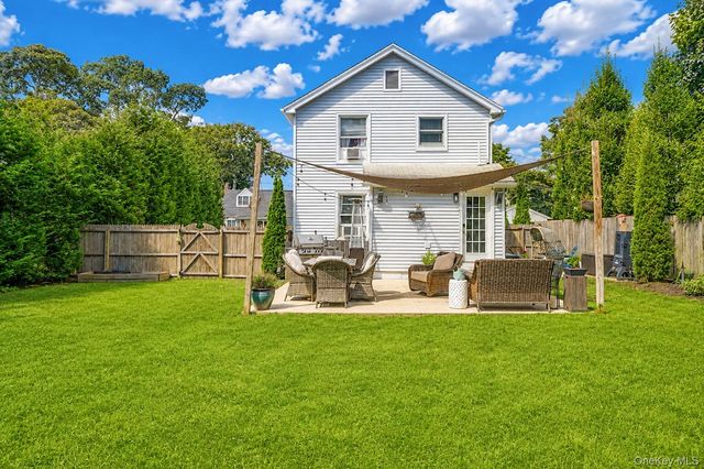 9 Jennings Avenue, Center Moriches, NY 11934