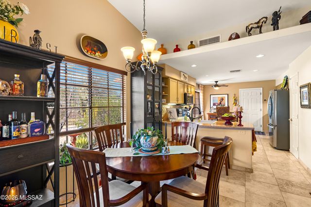 47 E Horizon Circle, Oro Valley, AZ 85737