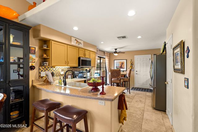 47 E Horizon Circle, Oro Valley, AZ 85737