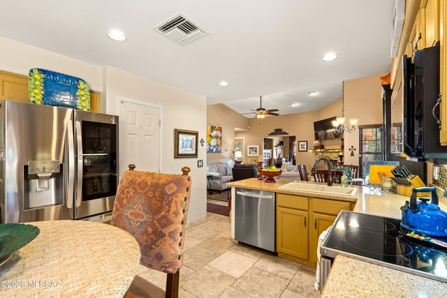 47 E Horizon Circle, Oro Valley, AZ 85737