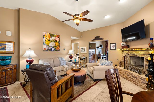 47 E Horizon Circle, Oro Valley, AZ 85737