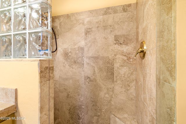 47 E Horizon Circle, Oro Valley, AZ 85737