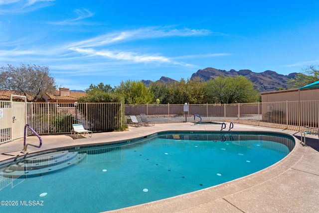 47 E Horizon Circle, Oro Valley, AZ 85737