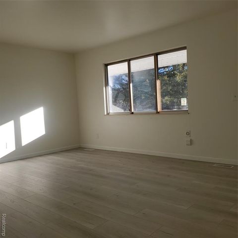 1278 W Klein Street, Mount Morris, MI 48458