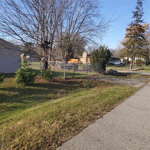 1278 W Klein Street, Mount Morris, MI 48458