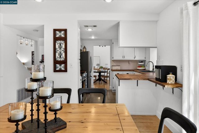2202 Boulder Creek Ct., Martinez, CA 94553