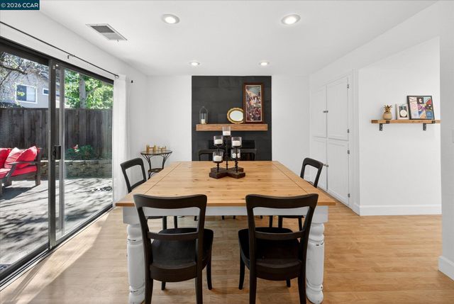 2202 Boulder Creek Ct., Martinez, CA 94553