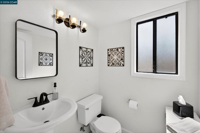 2202 Boulder Creek Ct., Martinez, CA 94553