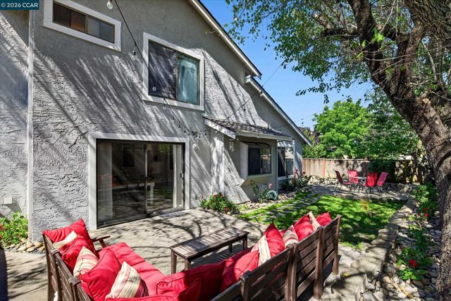 2202 Boulder Creek Ct., Martinez, CA 94553