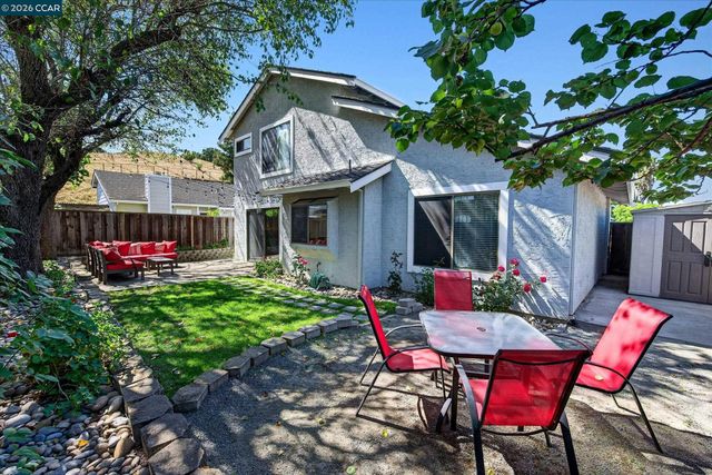 2202 Boulder Creek Ct., Martinez, CA 94553
