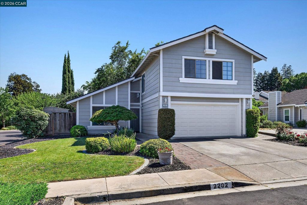2202 Boulder Creek Ct., Martinez, CA 94553