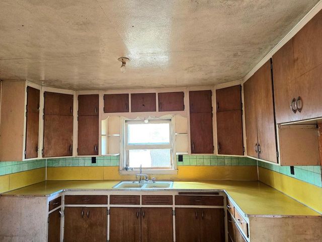 S7321 New Haven Road, North Freedom, WI 53951
