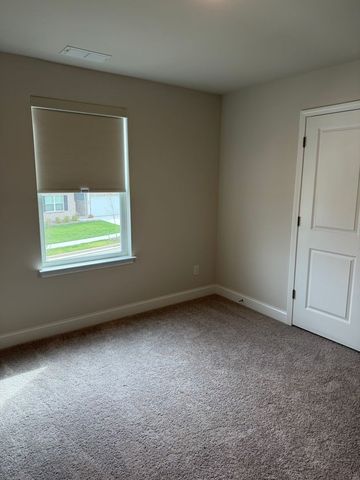 130 Cades Blf, Lebanon, TN 37087