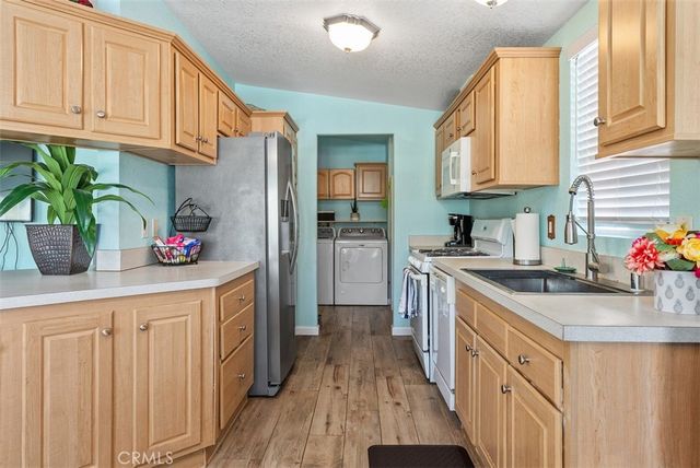 5815 E La Palma E 302, Anaheim, CA 92807