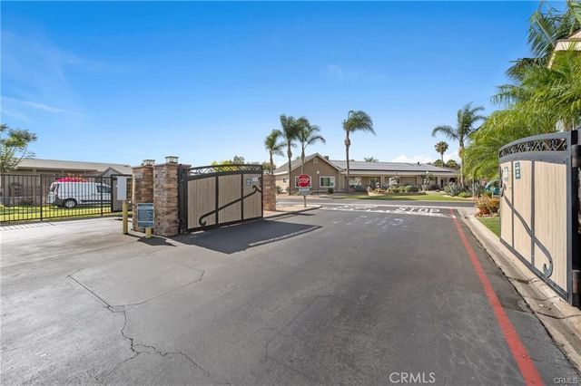 5815 E La Palma E 302, Anaheim, CA 92807