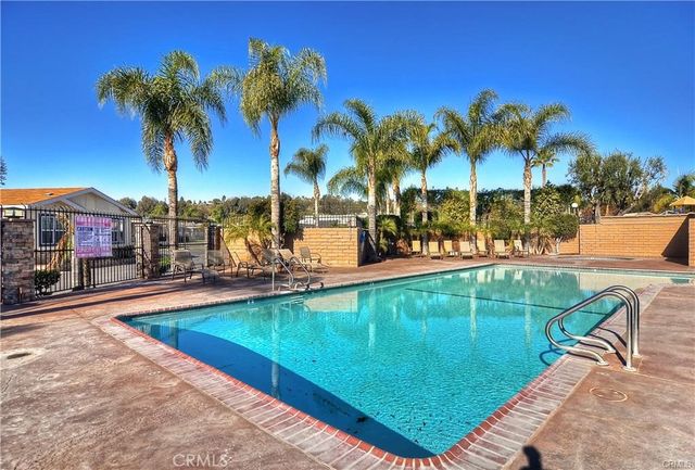 5815 E La Palma E 302, Anaheim, CA 92807