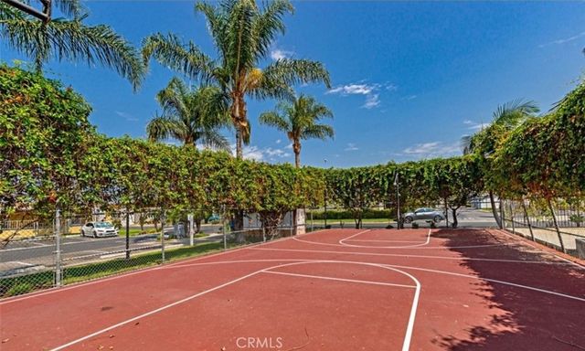 5815 E La Palma E 302, Anaheim, CA 92807