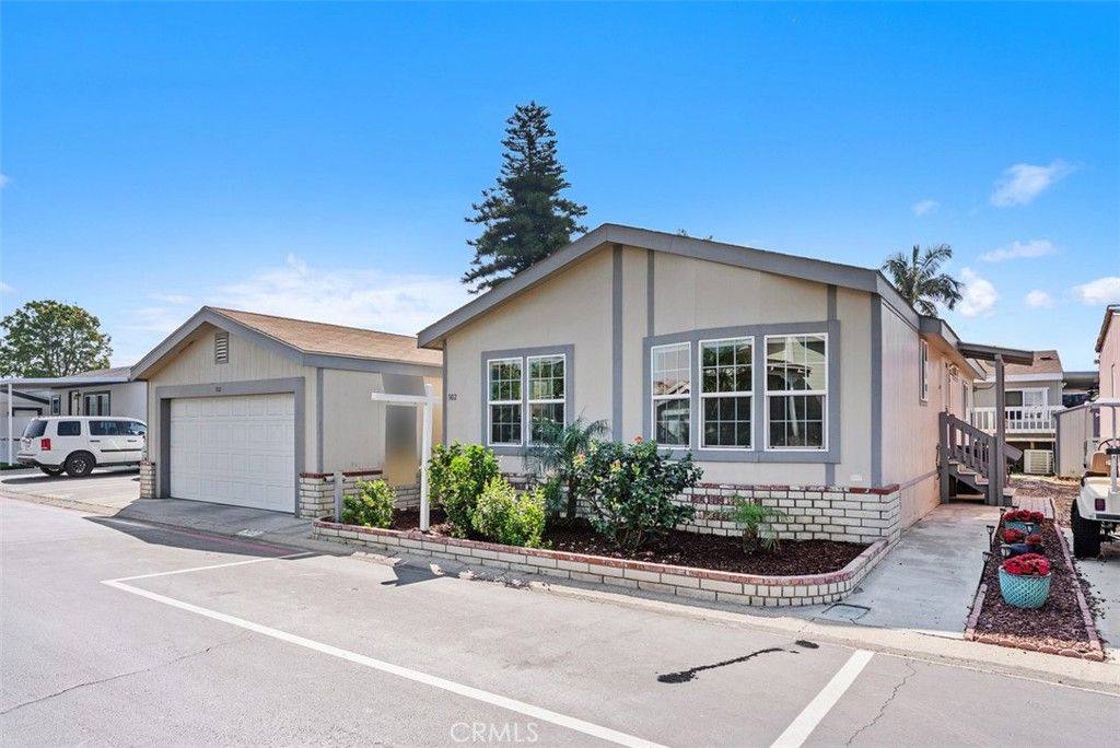 5815 E La Palma E 302, Anaheim, CA 92807