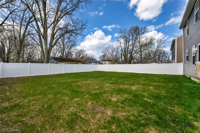 5984 Cornell Avenue, North Ridgeville, OH 44039