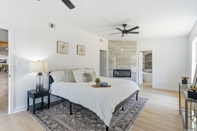 670 Quail Run, Lytle, TX 78052