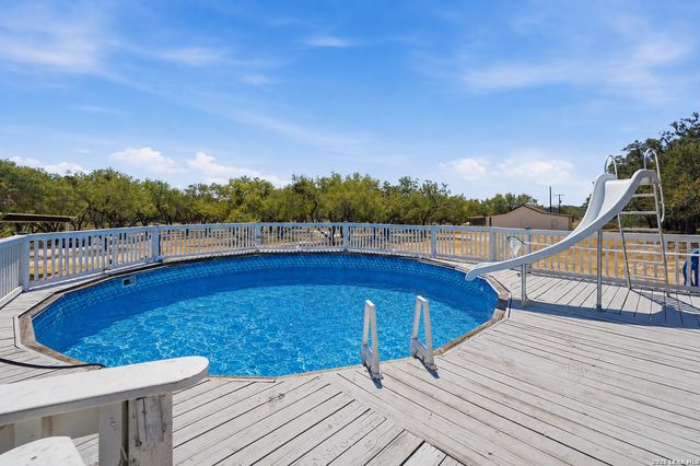670 Quail Run, Lytle, TX 78052