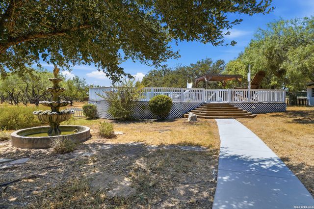 670 Quail Run, Lytle, TX 78052